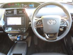 プリウス S セーフティプラス2