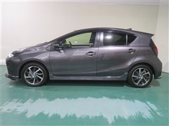 アクア G GRスポーツ