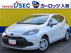 トヨタ アクア X