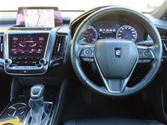 クラウンHV Sスポーツスタイル