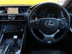 IS300h Fスポーツ