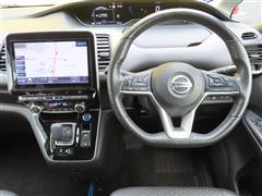 セレナ E-パワー XV