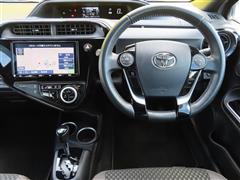 アクア クロスオーバー グラム