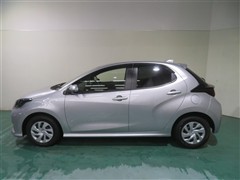 ヤリス ハイブリッド X