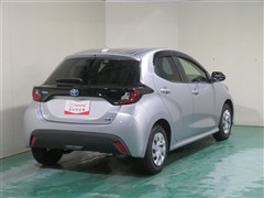 ヤリス ハイブリッド X