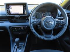 ヤリス ハイブリッド X