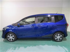 シエンタHV ファンベースG クエロ