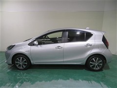 アクア S スタイルブラック