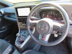 GRヤリス RZハイパフォーマンス