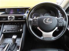 IS300h バージョンL