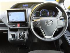 ヴォクシーHEV V