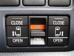 ヴォクシーHEV V