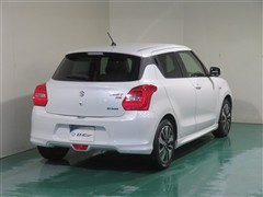 スイフト ハイブリッド RS