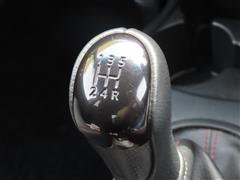 マーチ ニスモS 5MT