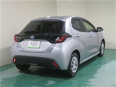 ヤリス ハイブリッド X