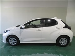 ヤリス ハイブリッド X