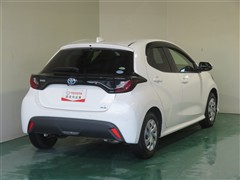 ヤリス ハイブリッド X