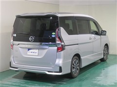 セレナ ハイウェイスター V
