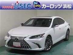 レクサス ES300h グレイスフル エスコート