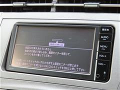 プリウス S