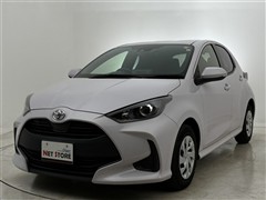 トヨタ ヤリス 1.0X