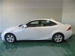 IS300h ヒョウジュンシャ