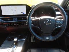 UX300h Fスポーツ