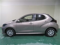 ヤリス X