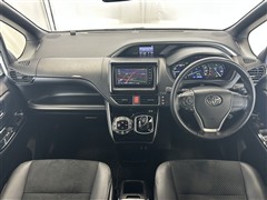 ヴォクシー hv ZS キラメキ3