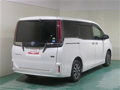 エスクァイアHV GIプレミアムBLテ