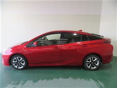 プリウスSツーリングセレクション