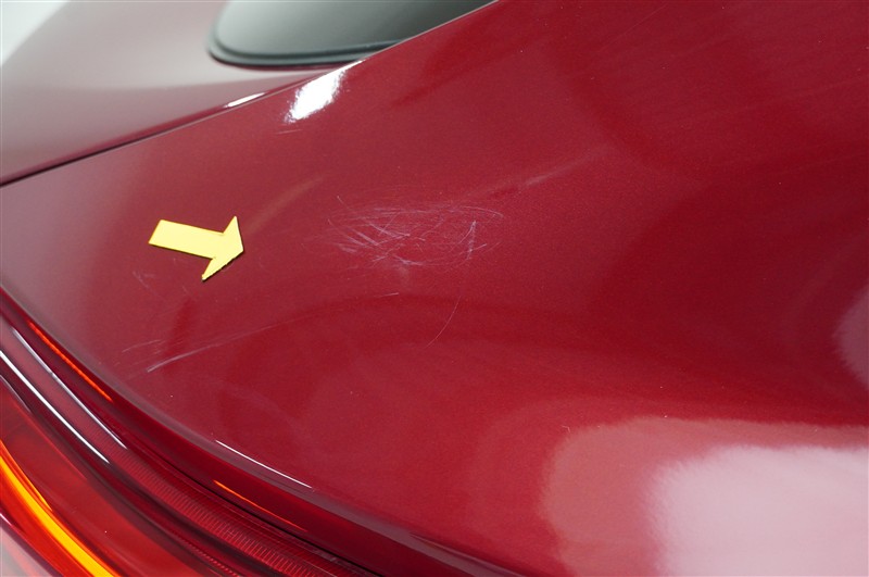 外装うすい線キズあり