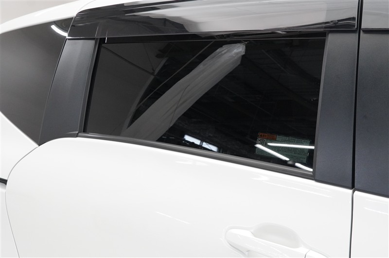 ガラスにフィルム張りあり