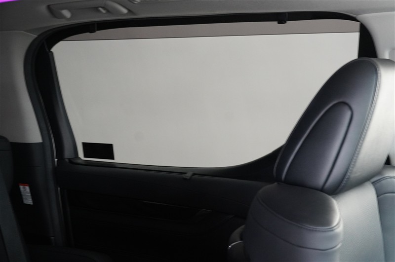 ガラスにフィルム張りあり