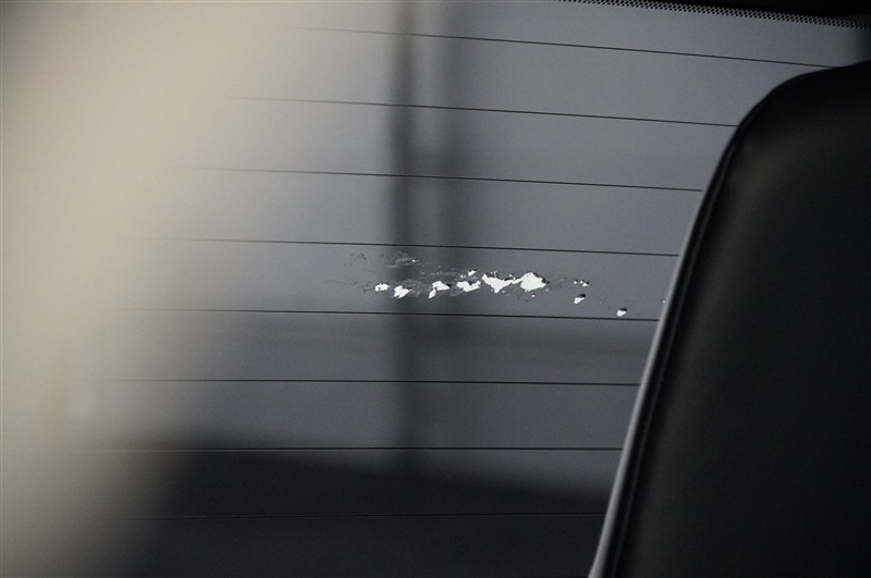 ガラスフィルム破れ