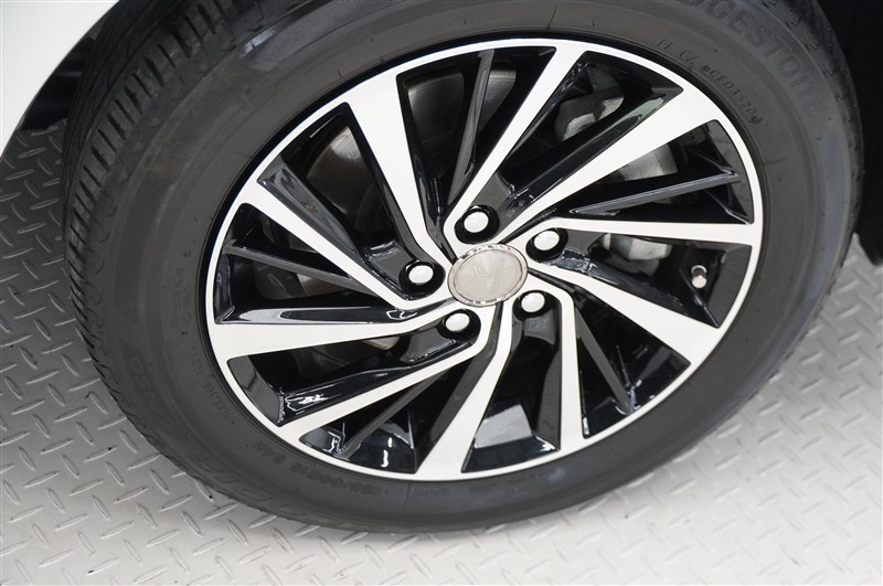 社外アルミホイール装着