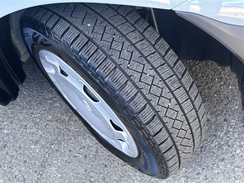 スタッドレスタイヤ装着