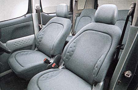 ファンカーゴ(1999年8月～2000年8月) Ｊ| トヨタ自動車のクルマ情報サイト
