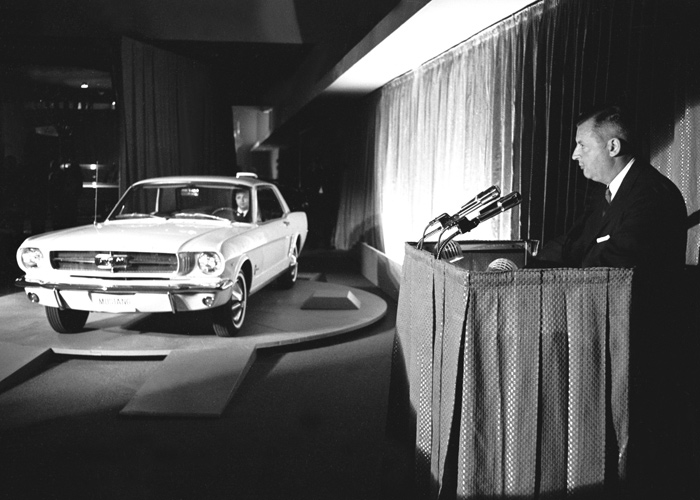 ポニーカー 跳ねる 1964年 トヨタ自動車のクルマ情報サイト Gazoo