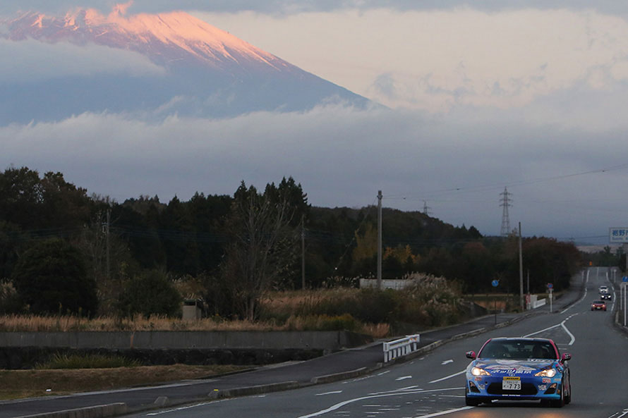 天気も良く早朝から富士山が見える