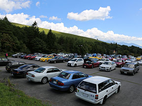 10 代が中心の ゆーるピアンミーティング が10回目に 長野県 車山高原に260台が参加 トヨタ自動車のクルマ情報サイト Gazoo