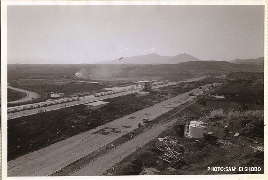 1964年から1965年にかけて行われた富士スピードウェイ建設の様子