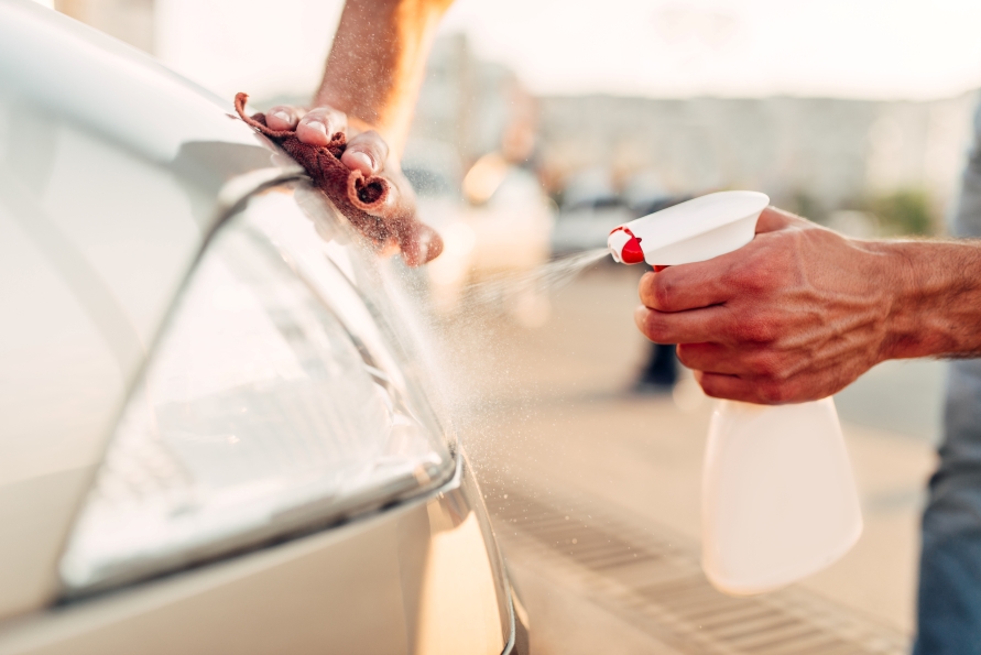 クルマに関する夏の悩み 車体にこびりつく虫汚れはどう落とす どう防ぐ トヨタ自動車のクルマ情報サイト Gazoo