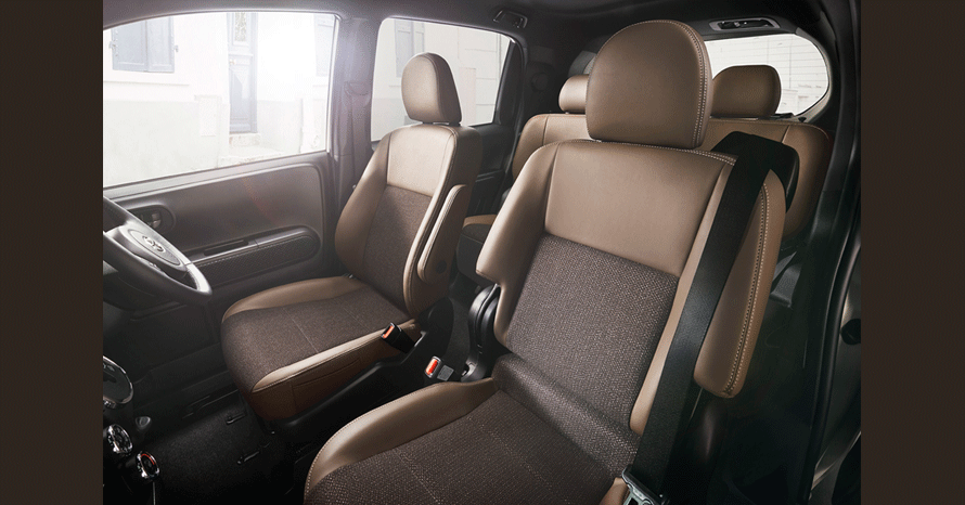 同じ車種でも仕様によりベルトの位置が異なることも シート埋め込み型のシートベルトのメリットは トヨタ自動車のクルマ情報サイト Gazoo