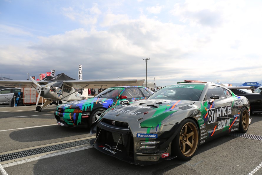 奥から自社航空用エンジンを搭載したセスナ、Gr.A R32 GT-R、Racing Performer R35 GT1000+