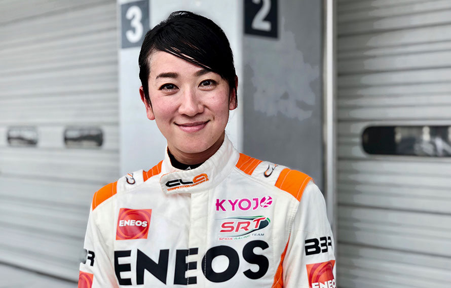 女性だけのレース「競争女子」第3戦が終わった直後、同乗体験に駆けつけてくれた藤島知子さん