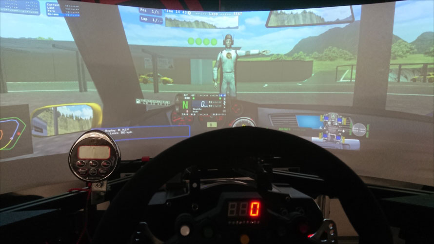 プロドライバーもトレーニングに使用する レーシングシミュレータ を体験 D D R秋葉原 トヨタ自動車のクルマ情報サイト Gazoo