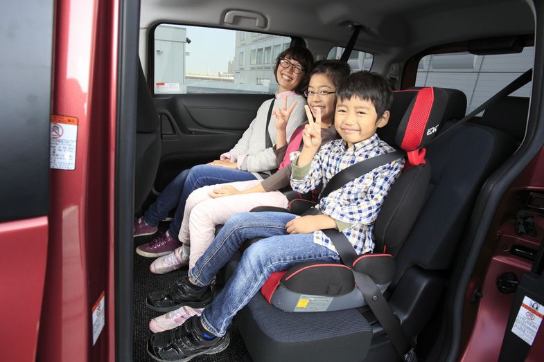 シエンタのうれしい機能 6人乗りと7人乗りから選べる トヨタ自動車のクルマ情報サイト Gazoo