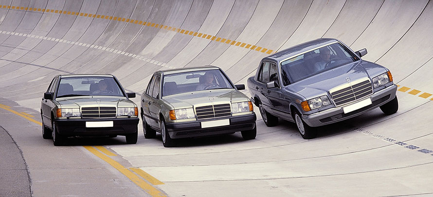 1980年代に活躍したメルセデス・ベンツ車。左から190E、124型Eクラス、126型Sクラス。輸入車の代名詞として長らく愛されてきたメルセデス・ベンツだけに、クラシックモデルのメンテナンスにまつわる需要は大きい。