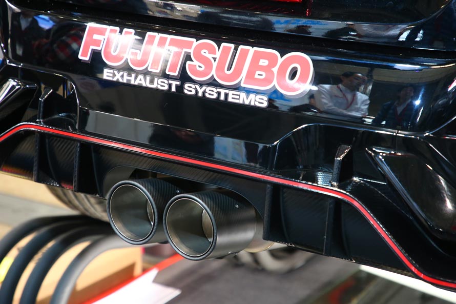東京オートサロン18特集 86 Brzの登場でハードチューン時代が再到来 Fujitsuboがチューニング前提の次世代マフラーを発表 トヨタ自動車のクルマ情報サイト Gazoo